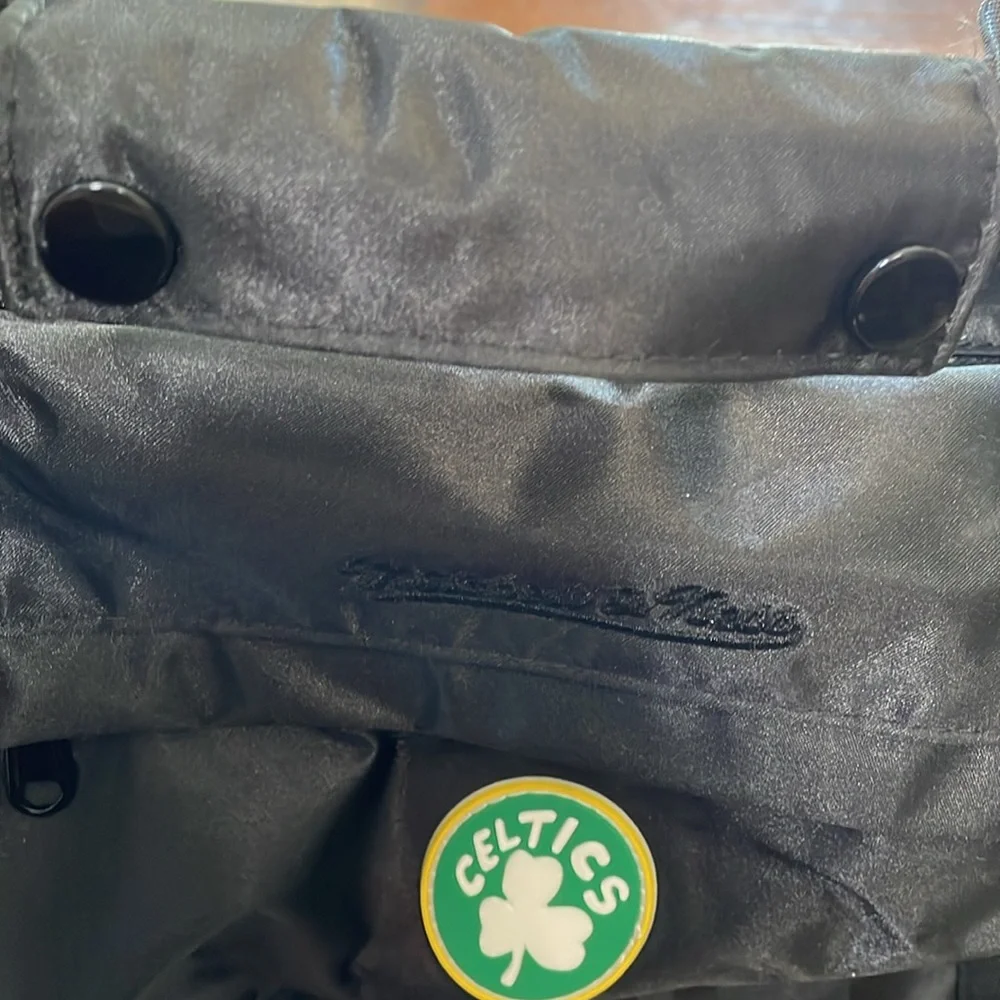 🎄Mitchelle & Ness Boston Celtics NBA Satin Duffel Bag.🎁